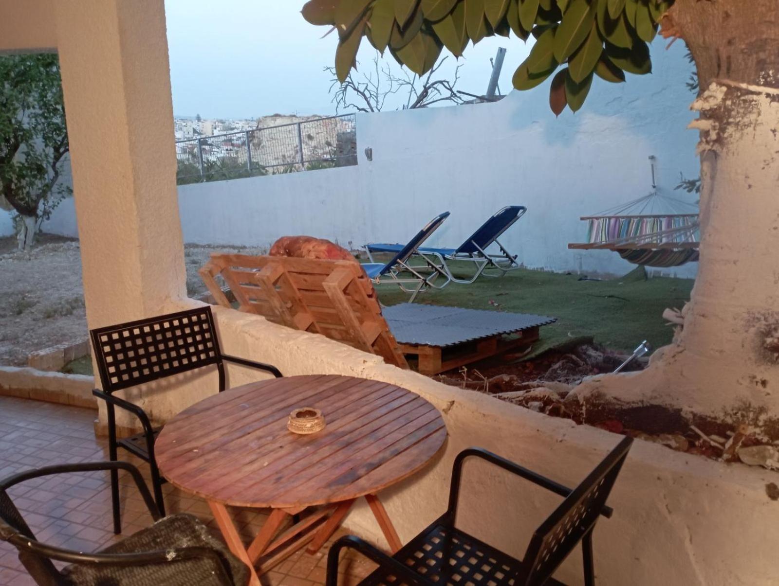 Bibliotheque Vintage Studio & Easy Garden Heraklion Zewnętrze zdjęcie